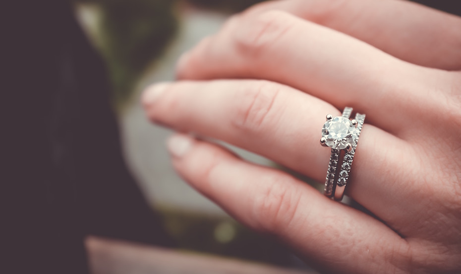 Make Your Engagement Special With A Beautiful Engagement Ring
