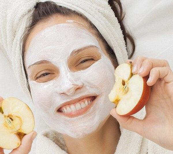 10 Apple Face Packs for Glowing Skin