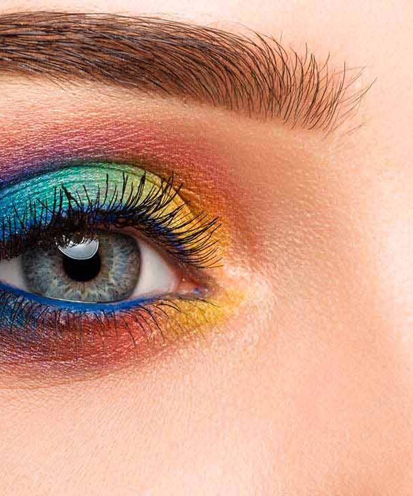 An Eye Shadow Can Totally Change Your Look!