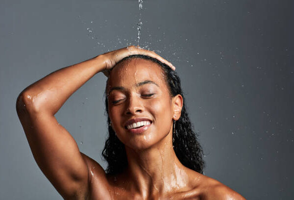 The Art of Showering: Maintaining Healthy Hair with Proper Techniques