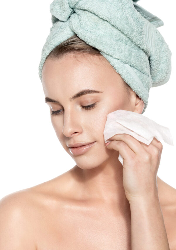 Embracing Convenience: The Uses and Benefits of Disposable Face Towels