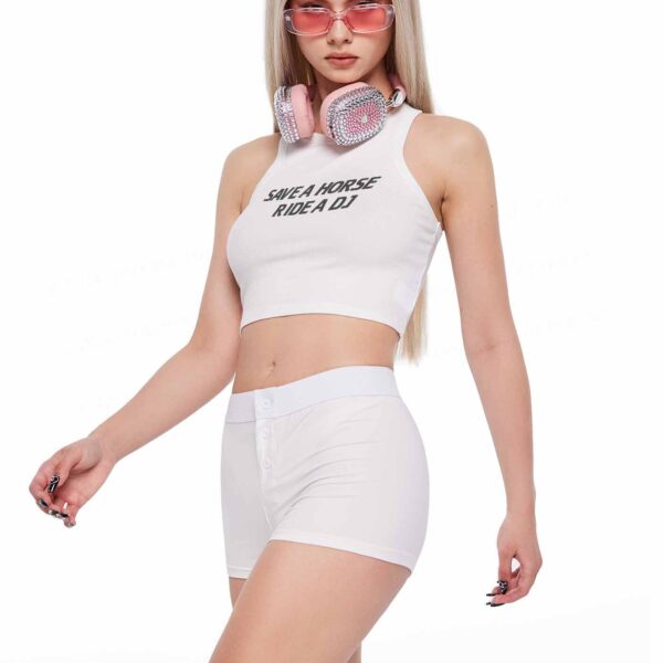 Y2K Fashion Guide 2026: Baby Tees, Tank Tops, Jerseys & More